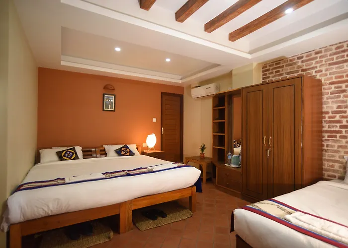 Hotel The Exotic House 2*